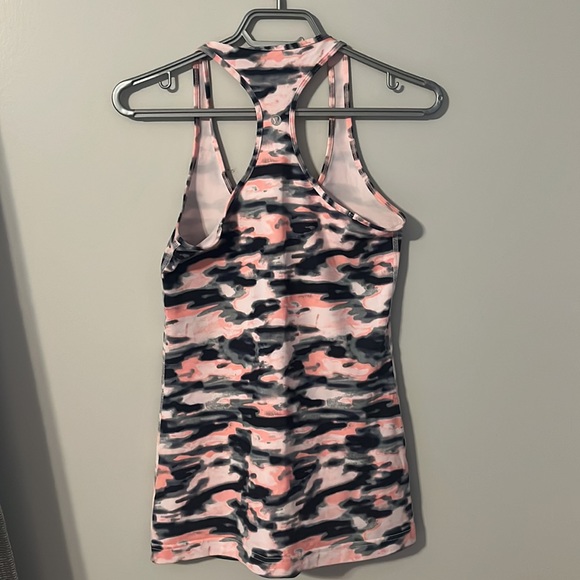 Lululemon Cool Racerback (CRB) tank in pink camo - Picture 2 of 3